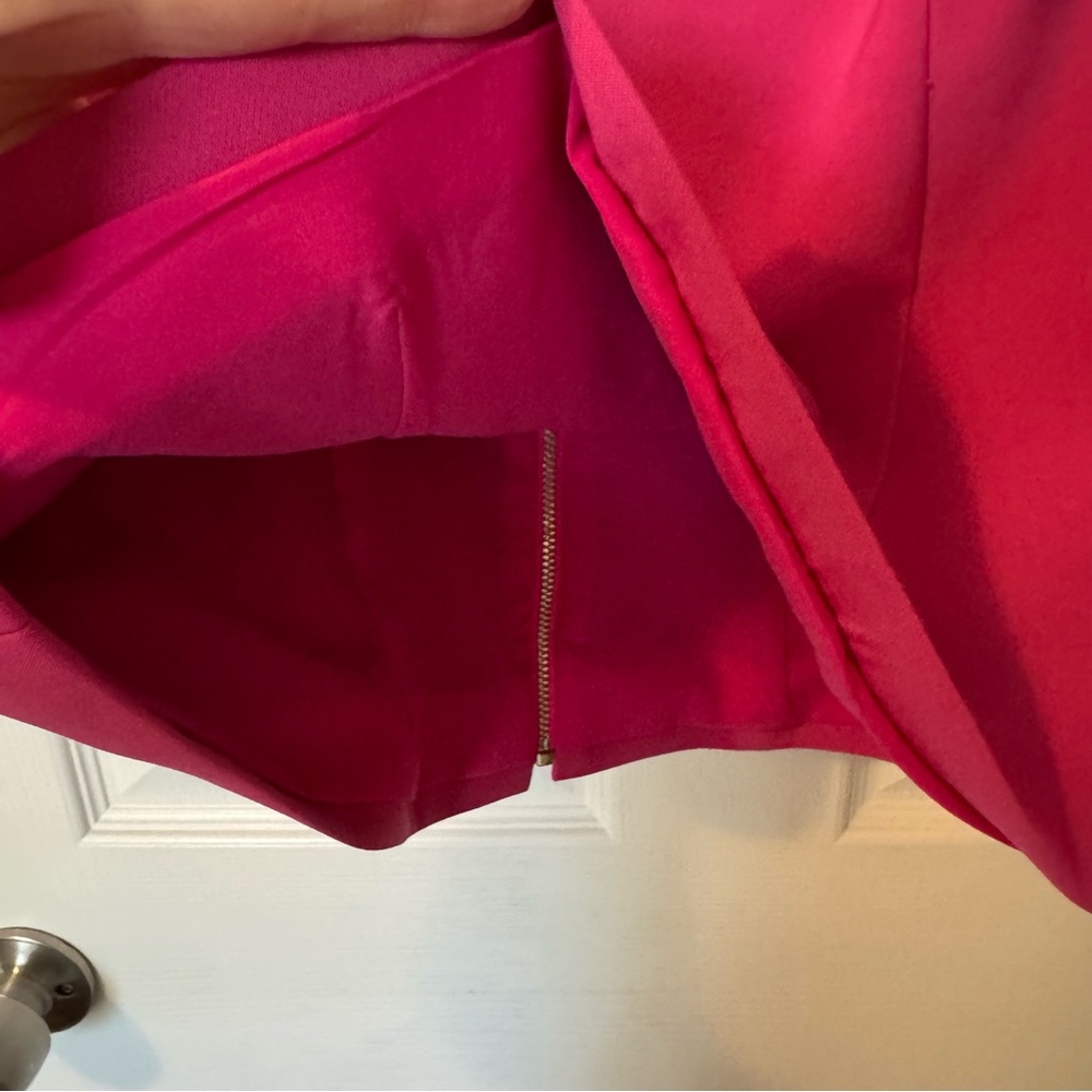 Elegant Pink Off-Shoulder Top - Picture 8 of 8
